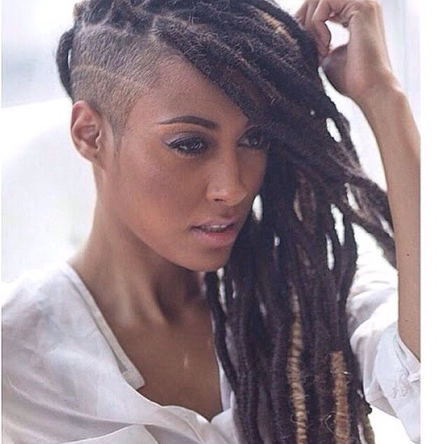 408c9afc238fdcf4f42fbee282d45f93--dread-hairstyles-cute-hairstyles